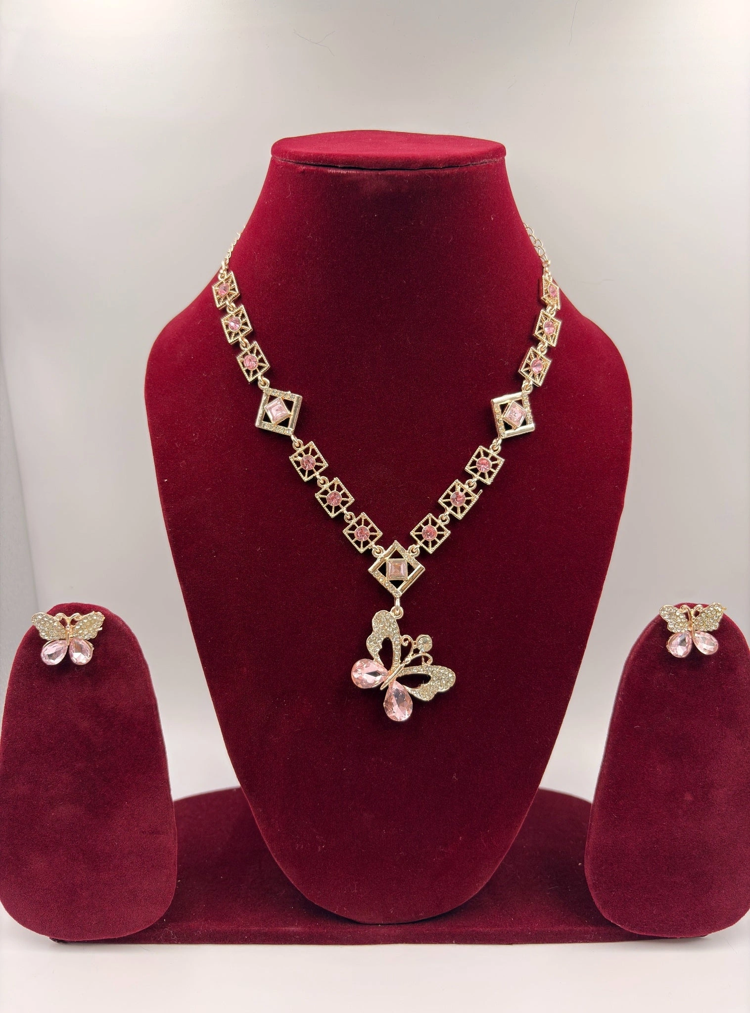 Designer Gold Tone Geometric Floral Pendant Necklace Set – Fashion Jewellery for Women