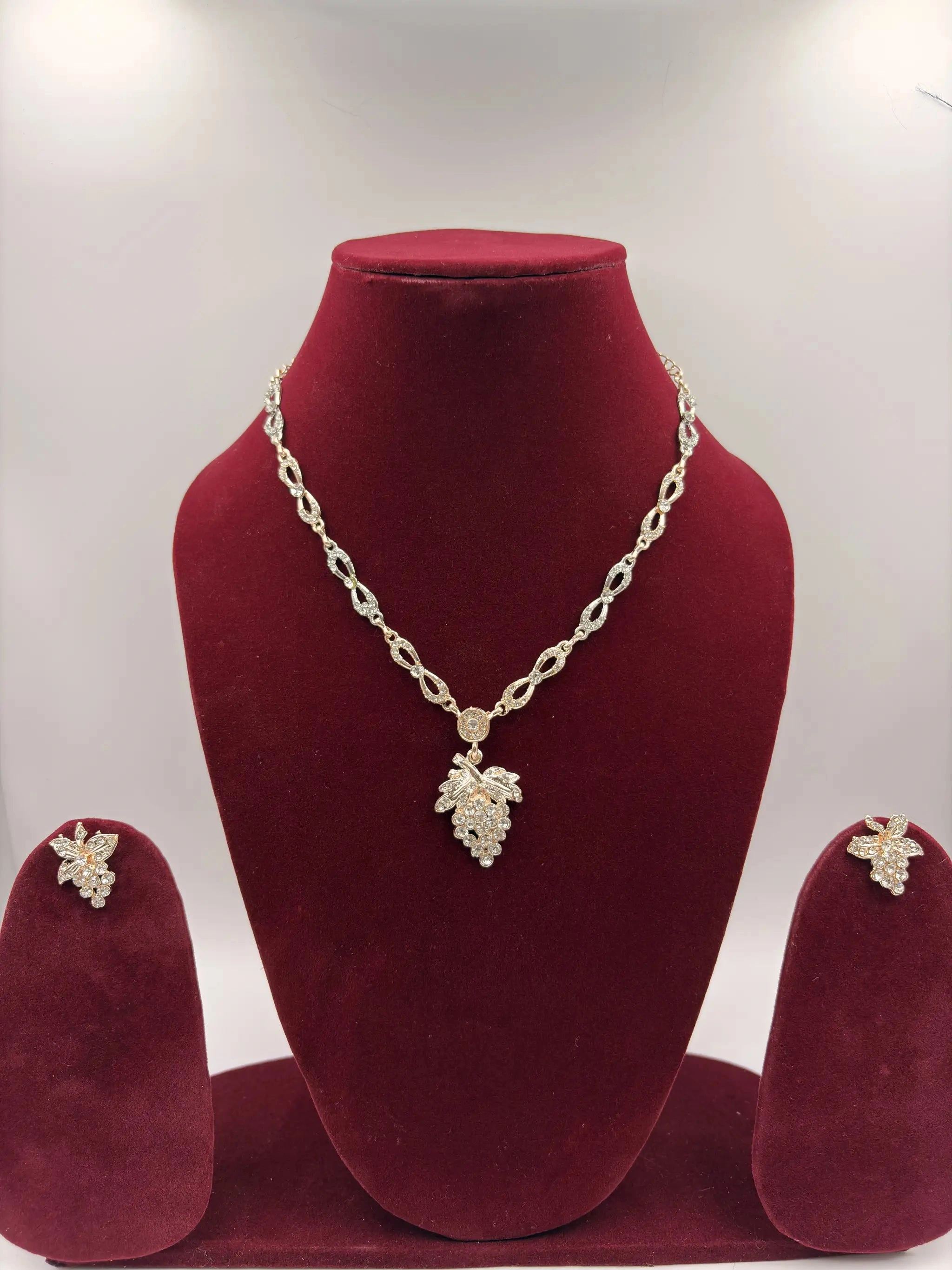 Grape Cluster Pendant Set – Artificial Jewellery for Women