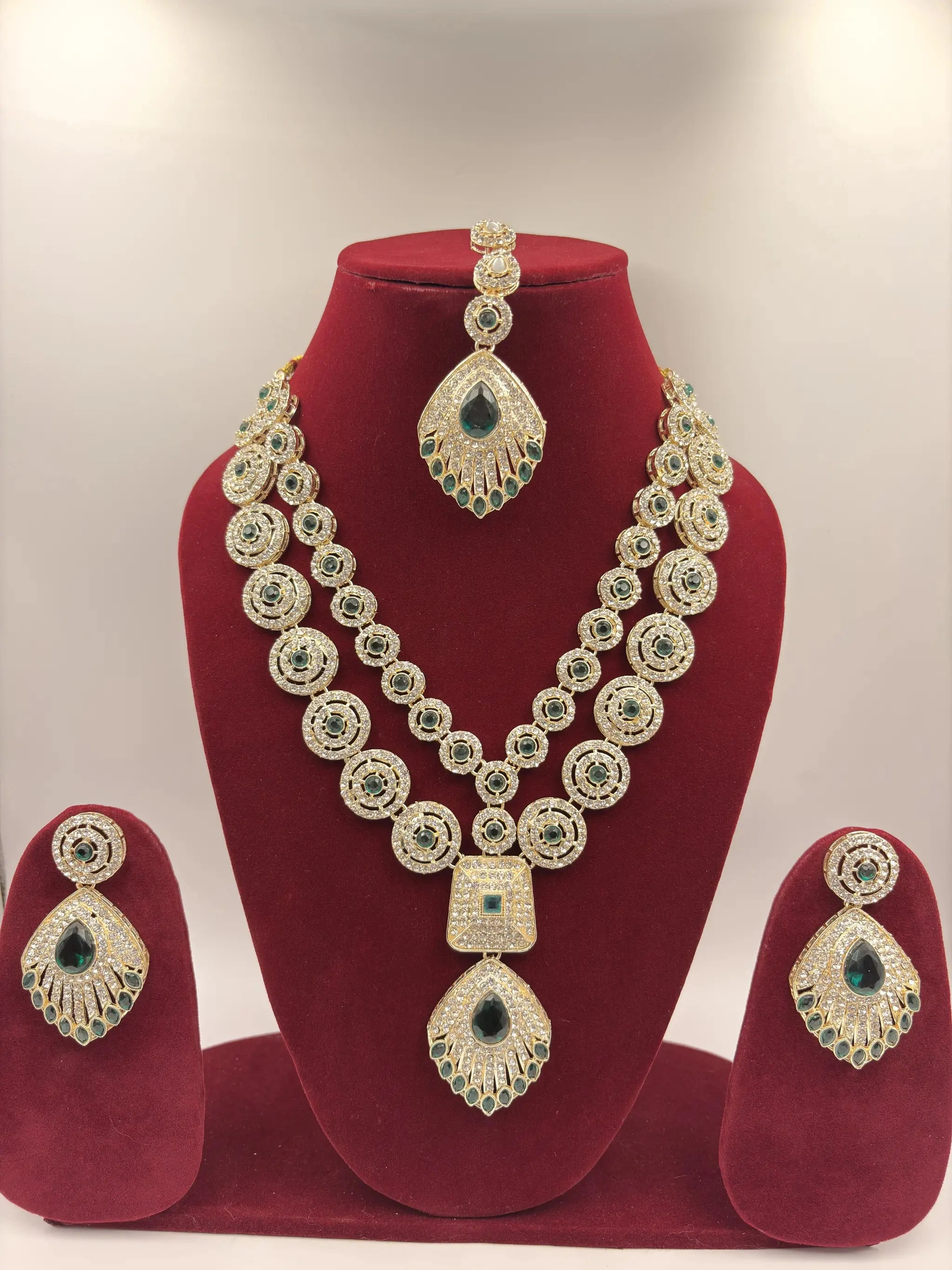 Devayani Panna Bridal Haar Necklace Set – 4 Piece Bridal Jewellery